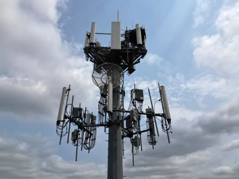Your iPhone 15's 5G Is Only as Good as Your Carrier's Honesty — And That's a Problem