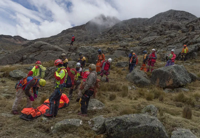 When the Signal Saved Everything: Real People, Real Rescues, and the iPhone 15 Feature That Made It Possible